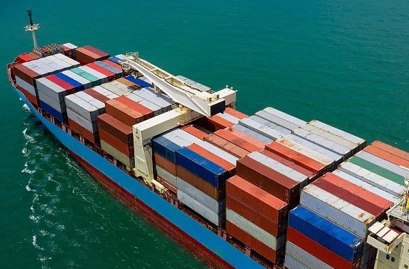 面對未來的挑戰和機遇，國際海運物流行業需不斷創新和提升自身實力