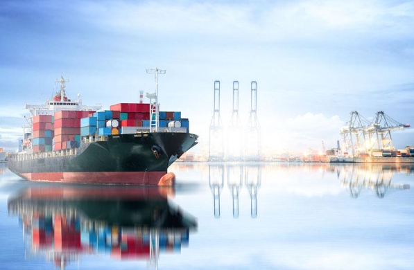 國際貨運(yùn)代理是連接世界的橋梁，在國際貿(mào)易中發(fā)揮著不可替代的作用