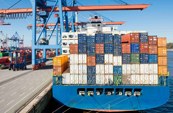 俄羅斯專線應(yīng)運而生，成為連接中俄兩國經(jīng)濟的重要橋梁與紐帶